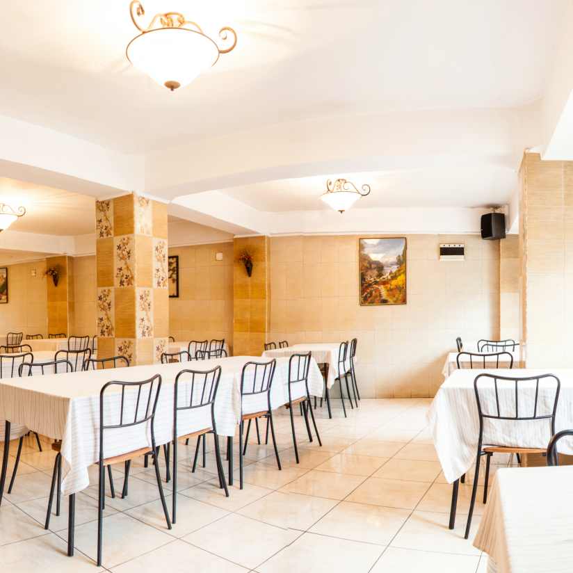 Restaurant - Autoservire - Casa Românească Târgoviște